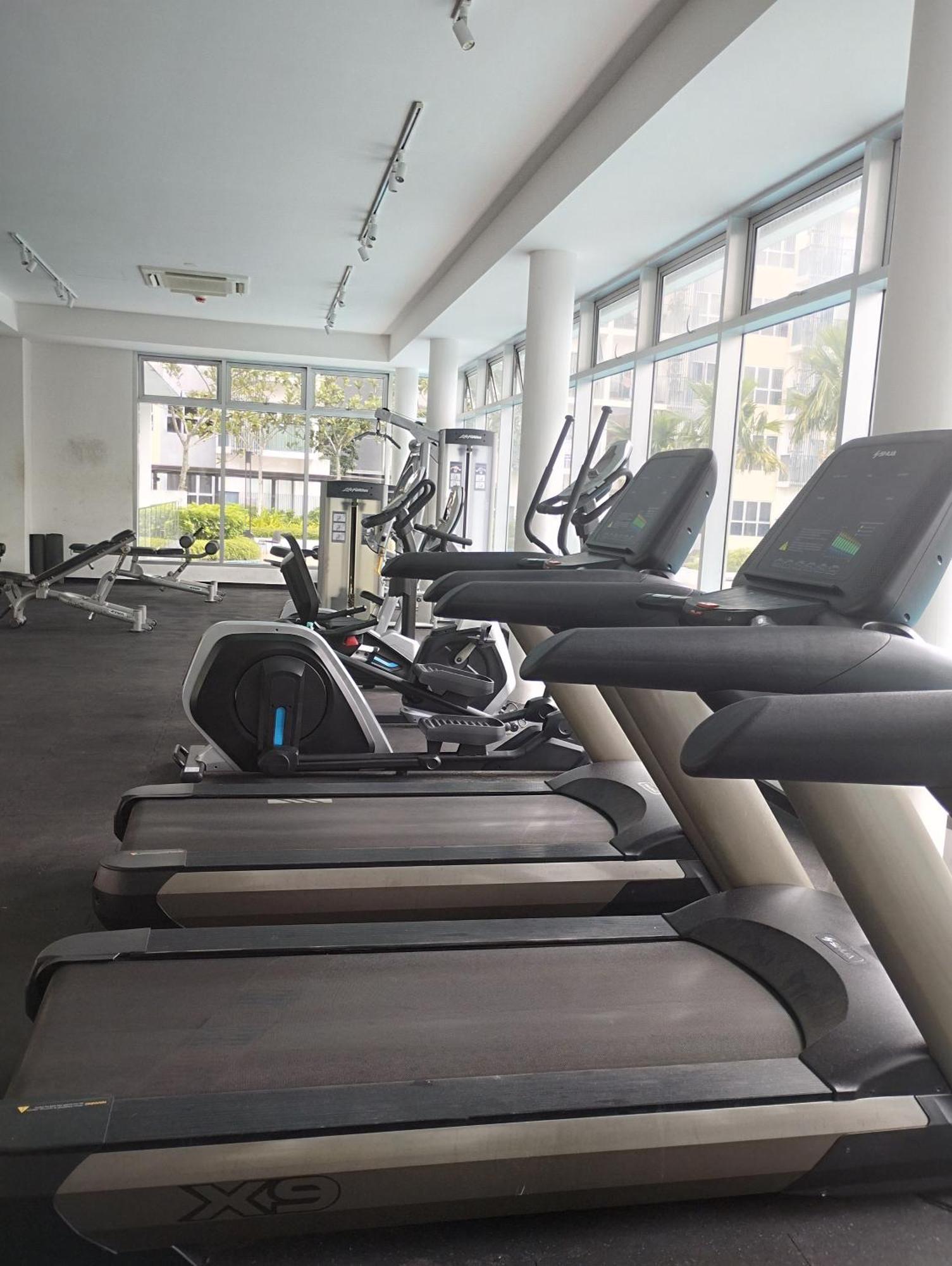 Cozy Luxe Condo In Southville City Bangi Esterno foto